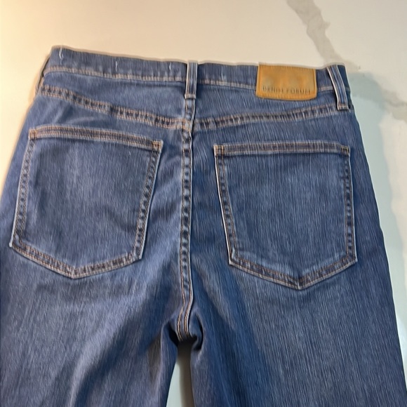 Denim Forum The Lola High Rise Skinny.  28 x 28 length.  Classic blue wash. - Picture 7 of 16